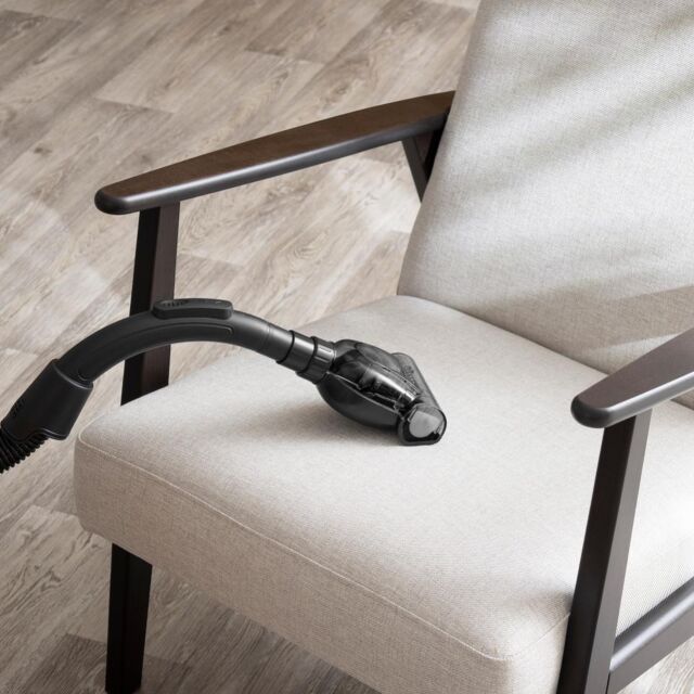 Electrolux FLR00223ELBEI 800W Cylinder Vacuum Cleaner