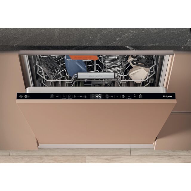 Hotpoint H8IA15M4TUUK 15 Place Setting Hydroforce Integrated Dishwasher - Black