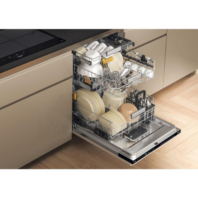 Whirlpool W8I HP42 L UK Integrated Dishwasher - Black