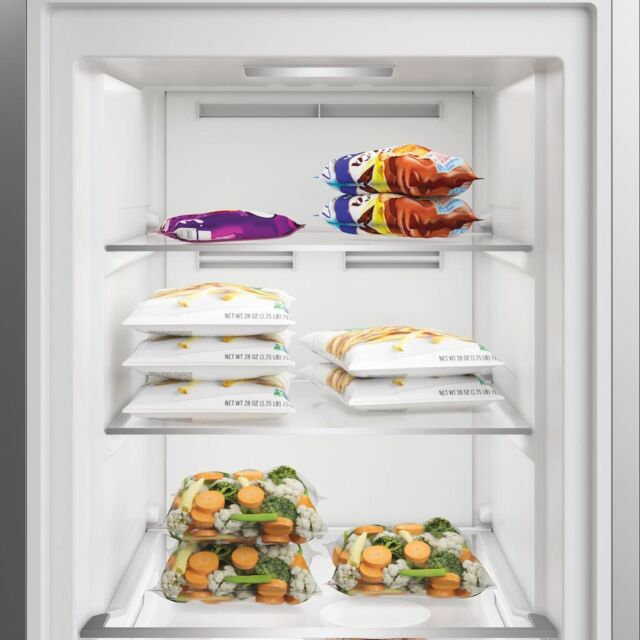 Hotpoint HPMFF6312W4UK Frost Free Tall Freezer - White