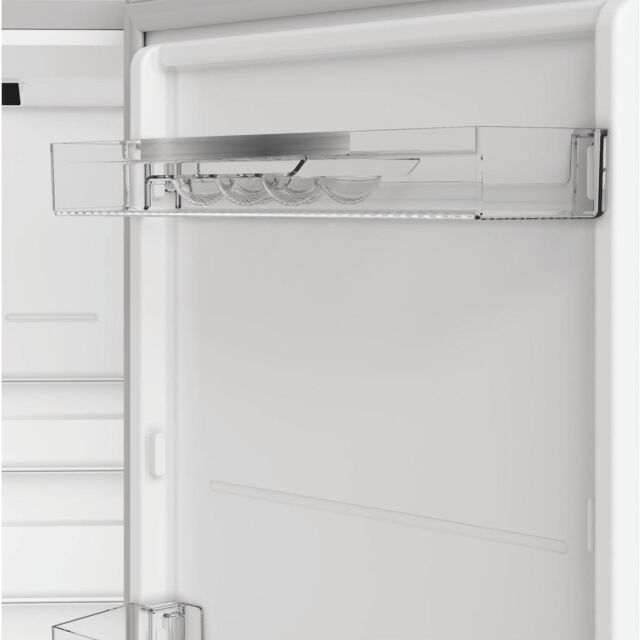 Hotpoint HPK26363WXP4UK Freestanding Dual No Frost 60/40 Fridge Freezer with Even Flow