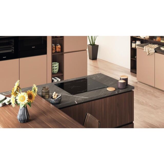 Hotpoint HTX6014DCF HeatControl 60cm Induction Hob with CleanProtect
