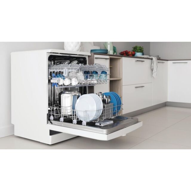 Indesit Dishwasher: full size, white colour - D2F HK26  UK