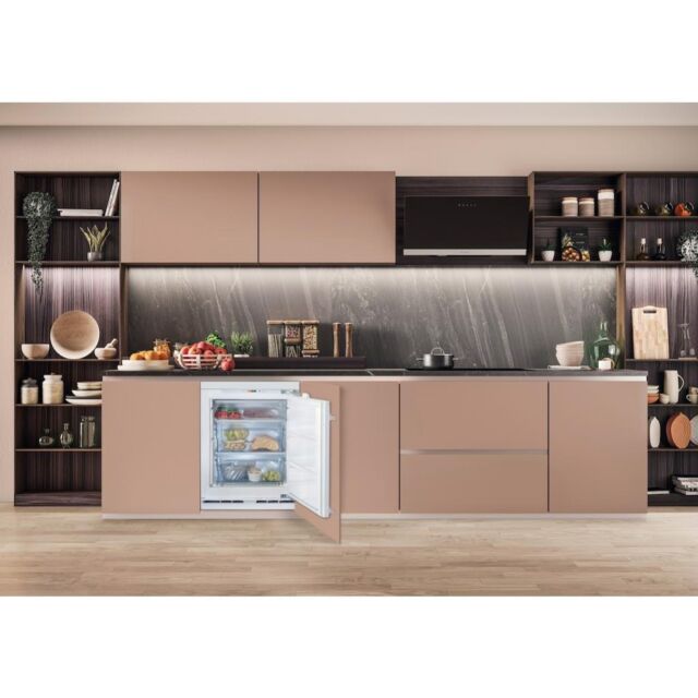 Hotpoint HBUFZ011.UK Low Frost Built-Under Freezer