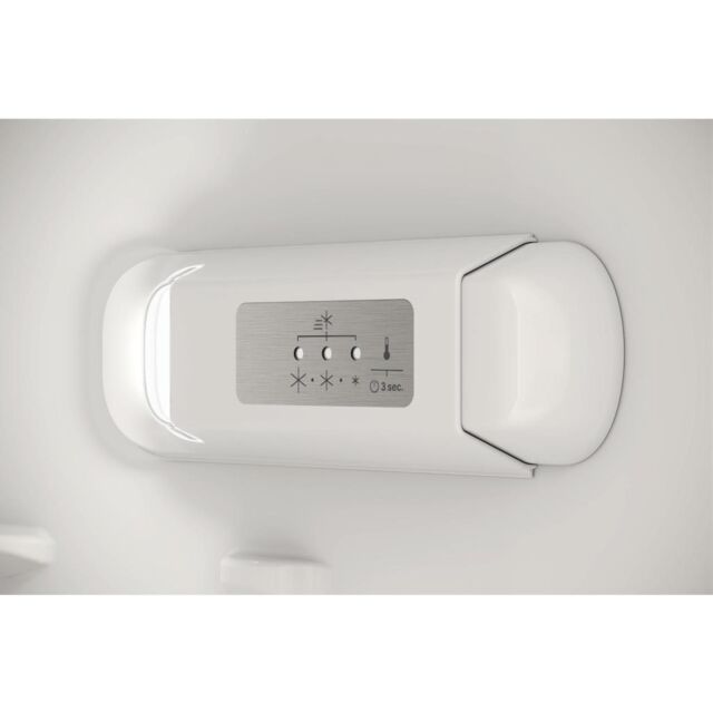 Hotpoint HTSD18A011A1 Integrated Fridge