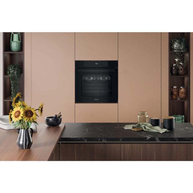 Hotpoint HO455HZBUK Class 2 60cm Built-In Single Multifunction Oven with Multiflow and Easy Grill