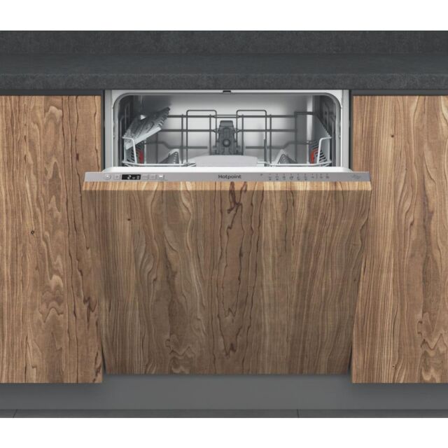 Hotpoint HP2IFC14BN6UK 14 Place Setting Integrated Full Size Dishwasher with ActiveDry
