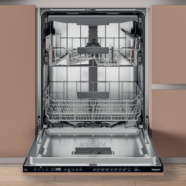 Hotpoint H7IB16M6LUK 16 Place Setting Integrated Full Size Dishwasher with Third Rack