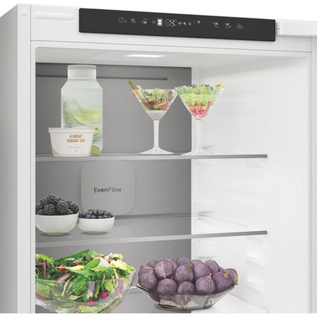 Hotpoint HPK25292B4UK 270L Integrated 70/30 Dual No Frost Fridge Freezer with VitalCare