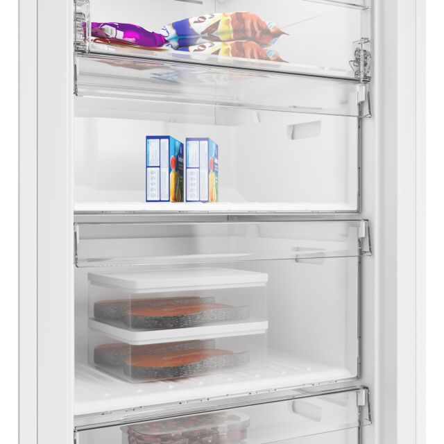 Hotpoint HPMFF1292W4UK 256L Freestanding Frost Free Tall Freezer - White