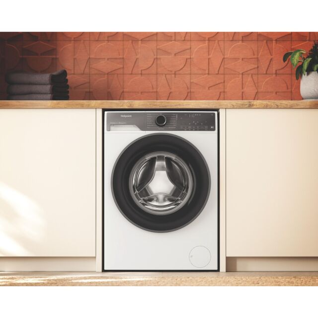 Hotpoint HB93WWCAREUK Fabric Care Freestanding 9kg 1400rpm Washing Machine with HomeWhiz - White