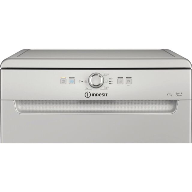 Indesit D2F HK26 S UK Freestanding 60cm Dishwasher - Silver
