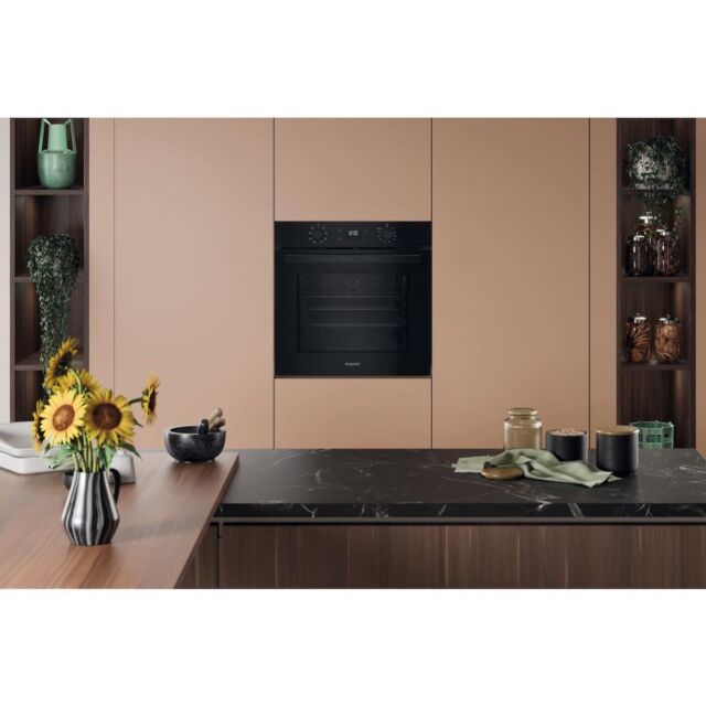Hotpoint HO455HBUK Built-In Single Oven - Black