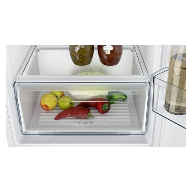 Neff KI7861SE0G, Built-in fridge-freezer with freezer at bottom