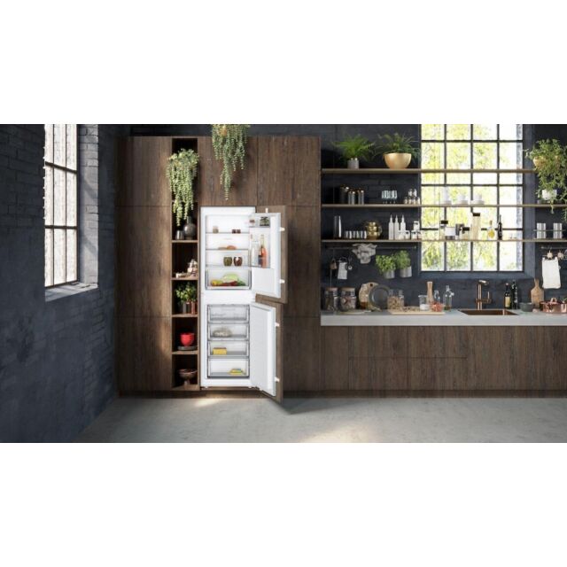 Neff KI7851SE0G, Built-in fridge-freezer with freezer at bottom