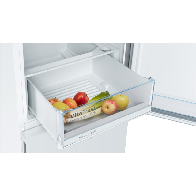 Bosch KGV336WEAG, Free-standing fridge-freezer with freezer at bottom