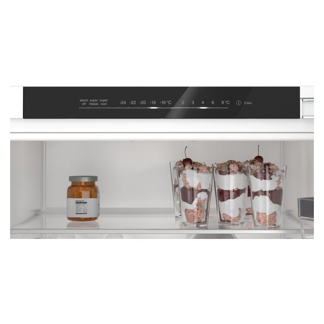 Bosch KIN96VFD0, Built-in fridge-freezer with freezer at bottom