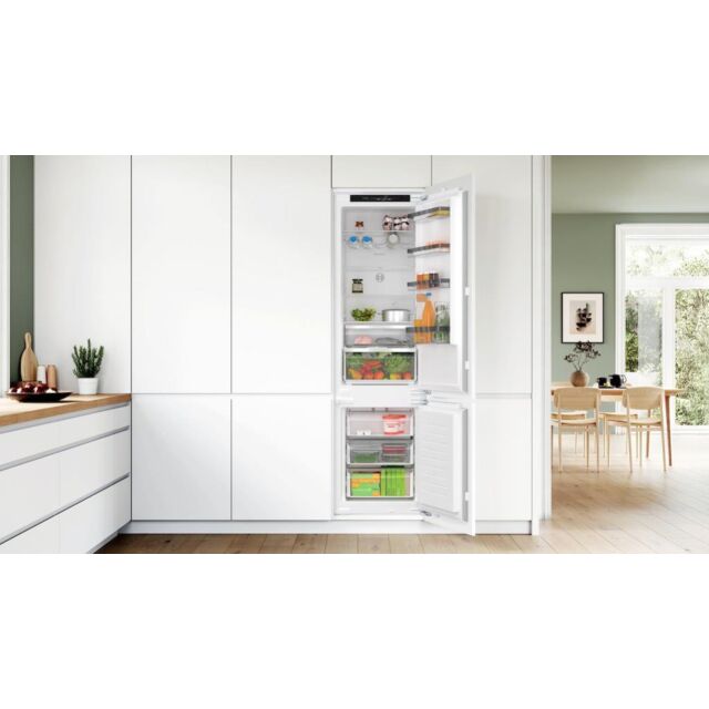 Bosch KIN96VFD0, Built-in fridge-freezer with freezer at bottom