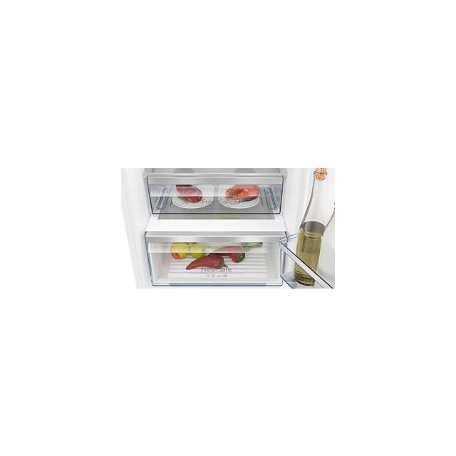 Neff KI7862FE0G, Built-in fridge-freezer with freezer at bottom
