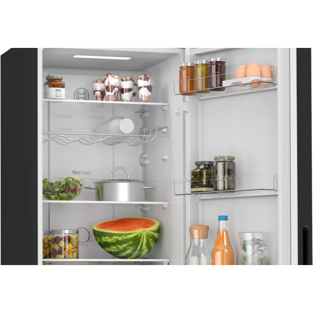 Bosch KGN27NBEAG, Free-standing fridge-freezer with freezer at bottom