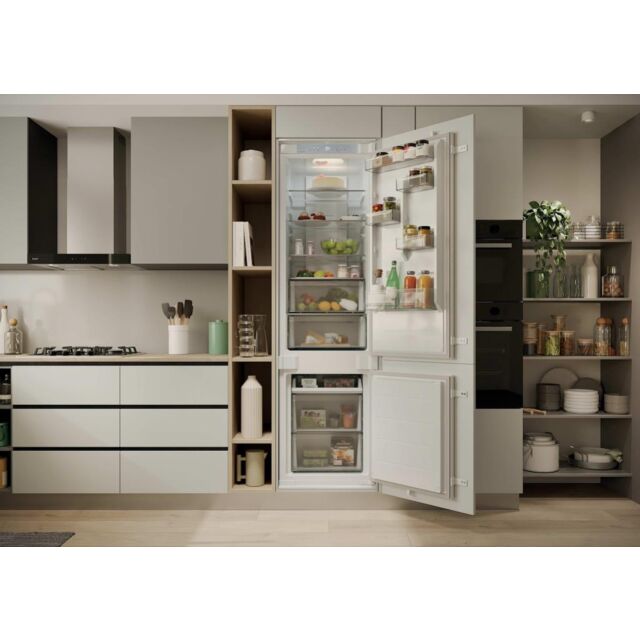 Hoover HONBQT3519EWK-UK Integrated Total No Frost Fridge Freezer