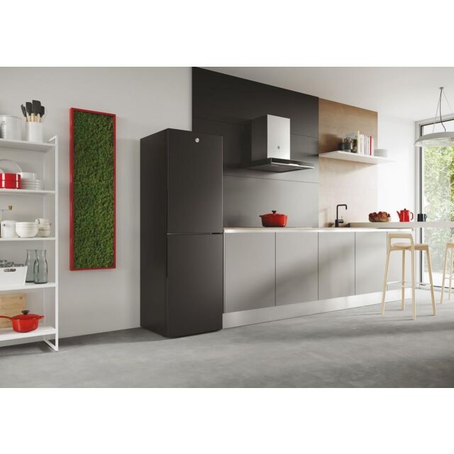 Hoover HVT3CLFCKIHB 54.5cm 50/50 Low Frost Fridge Freezer - Black