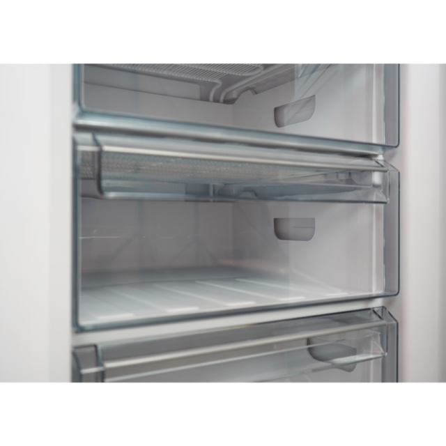 Montpellier MDAS186W Static Fridge Freezer - White
