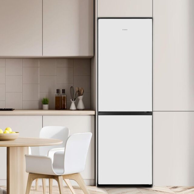 Teknix FFPH186W 60cm Frost Free Fridge Freezer - White
