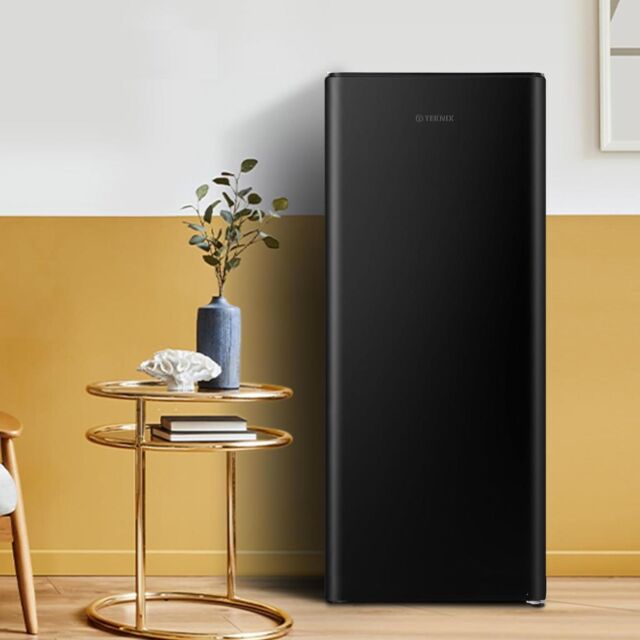 Teknix T2R128B 52cm Retro Fridge with Ice Box - Black