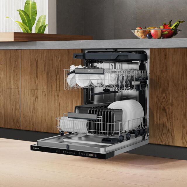 Teknix TX3BD608  Black Full Size Dishwasher  15 Place Settings  C Energy Rating