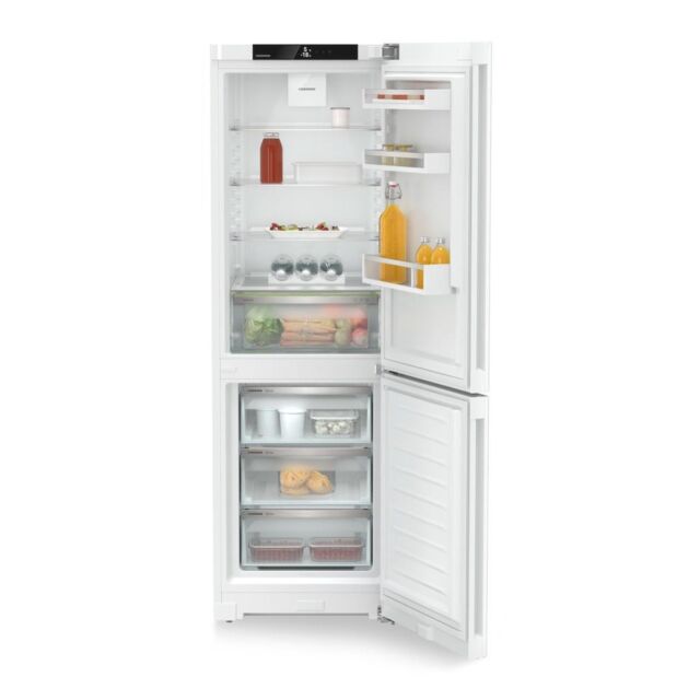 Liebherr CNd5203 Freestanding Fridge Freezer with EasyFresh and NoFrost