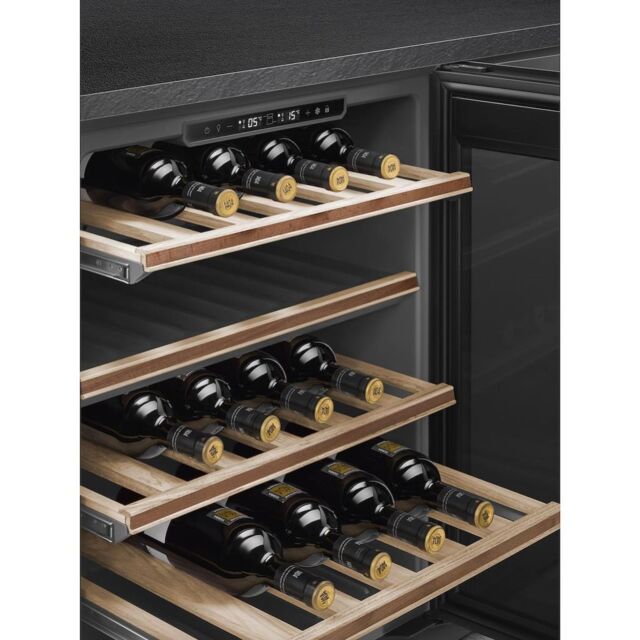 Smeg CVI638RN3 Dolce Stil Novo Undercounter Wine Cooler