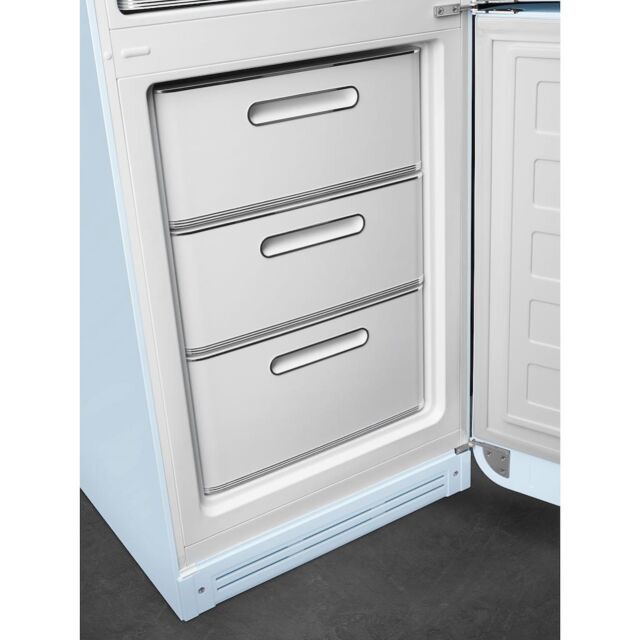 Smeg FAB32RPB6UK Retro Fridge Freezer Right Hand Hinge - Pastel Blue