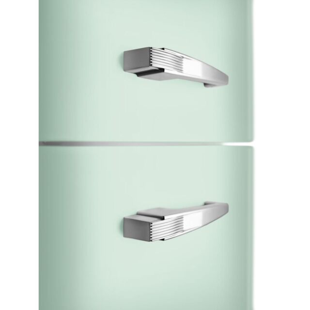 Smeg FAB32RPG6UK Retro Fridge Freezer Right Hand Hinge - Pastel Green