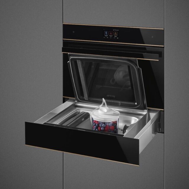 Smeg SBC4604WNR 45cm Dolce Stil Novo Blast Chiller in Eclipse Black