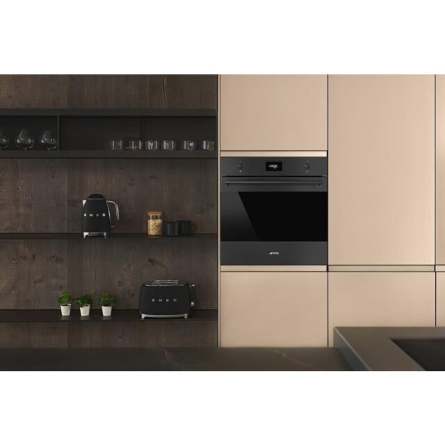 Smeg SFP6301TVN 60cm Classic Pyrolytic Single Oven, Matte Black