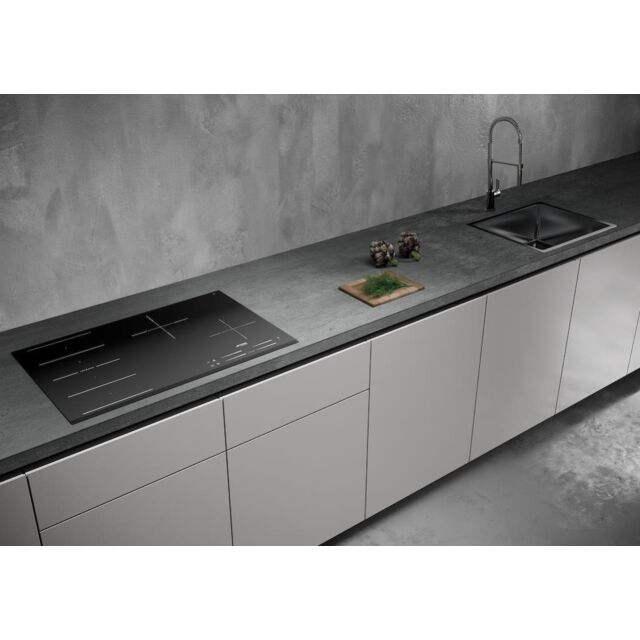 Smeg SI1F7845B 80cm Induction Hob Touch Controls and Auto Vent