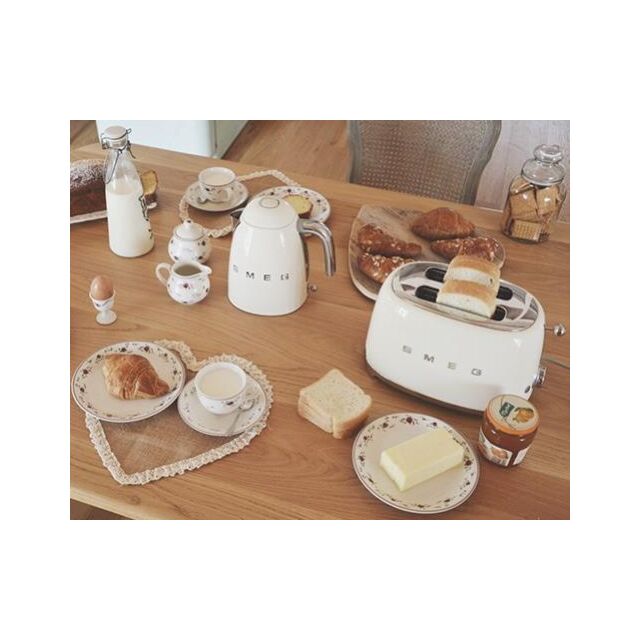 Smeg TSF01CRUK Toaster, Cream