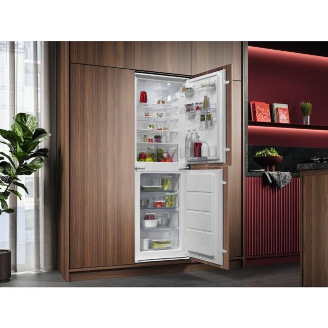 AEG OSC5S185ES Low Frost Integrated 50/50 Fridge Freezer