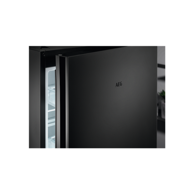 AEG RCB732E7MG Freestanding Frost Free Fridge Freezer