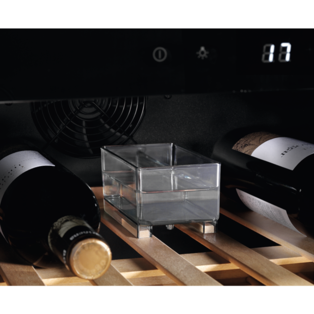 AEG AWS4020B5B 5000 Series Built-In Wine Cooler