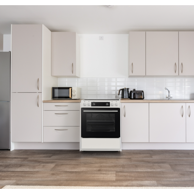 Montpellier MDAFCS60CFW 60Cm Electric Cooker
