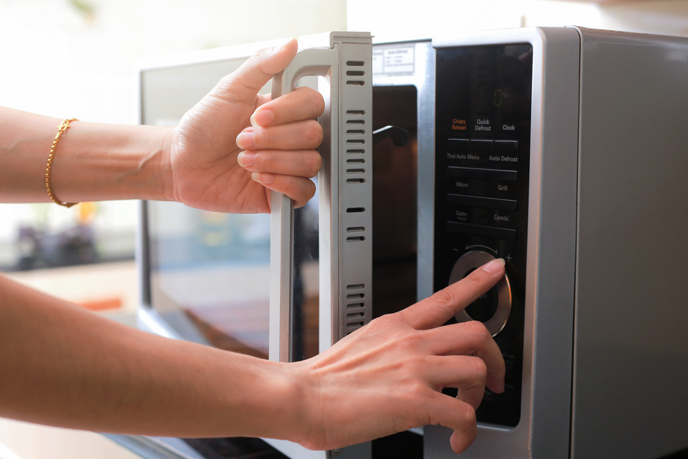 Our Top 10 Microwave Recommendations…   And why microwaves are a kitchen ‘must have.’ 